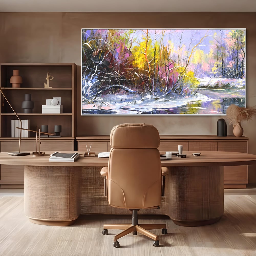 Tablou canvas cu tablou pictat peisaj de iarna, in rama de aluminiu argintiu, pe perete intr-un birou